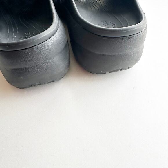 Crocs Classic Platform Clog Black Comfort Shoes W10 - Picture 7 of 7